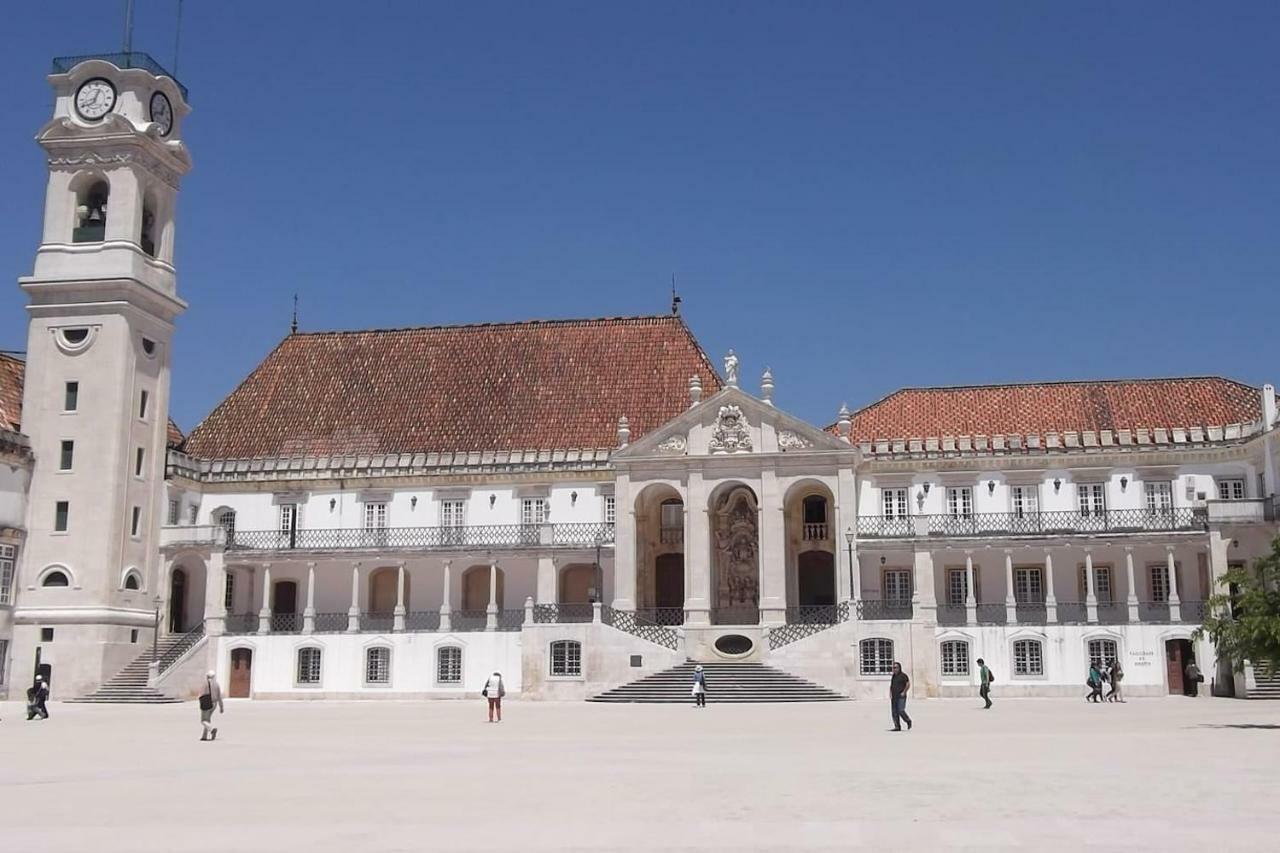 T1 Amplo E Repleto De Luz Junto A Pc Do Comercio - Self Check In Coimbra Exterior photo